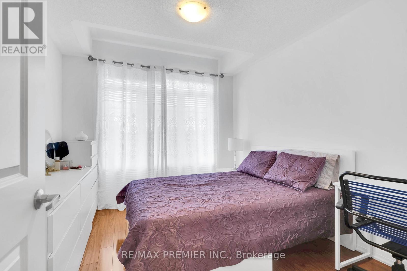 Photo 4 of 87 Casserley Crescent, New Tecumseth ON