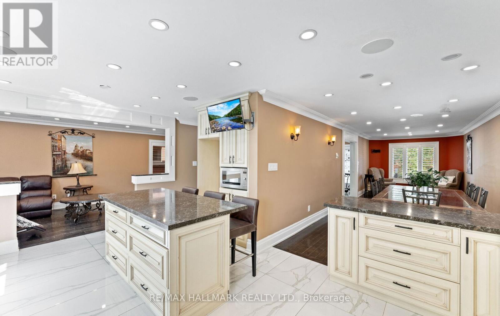 Photo 37 of 287 Andy Crescent, Vaughan ON