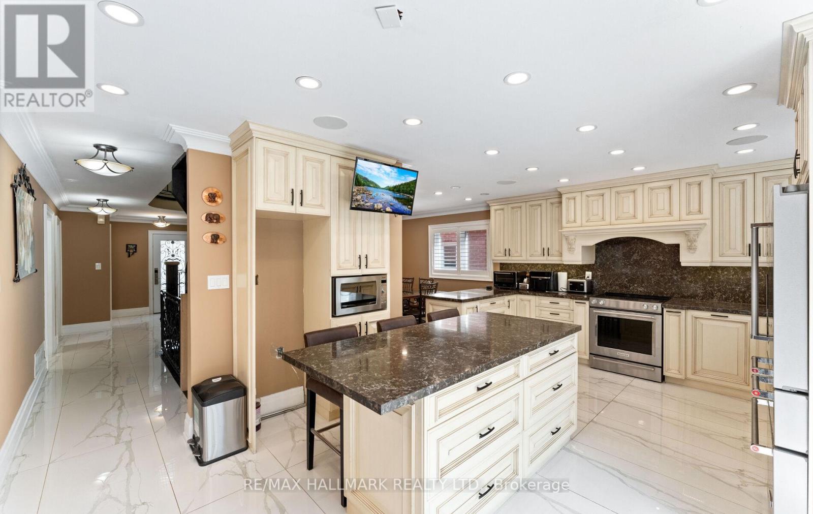 Photo 30 of 287 Andy Crescent, Vaughan ON