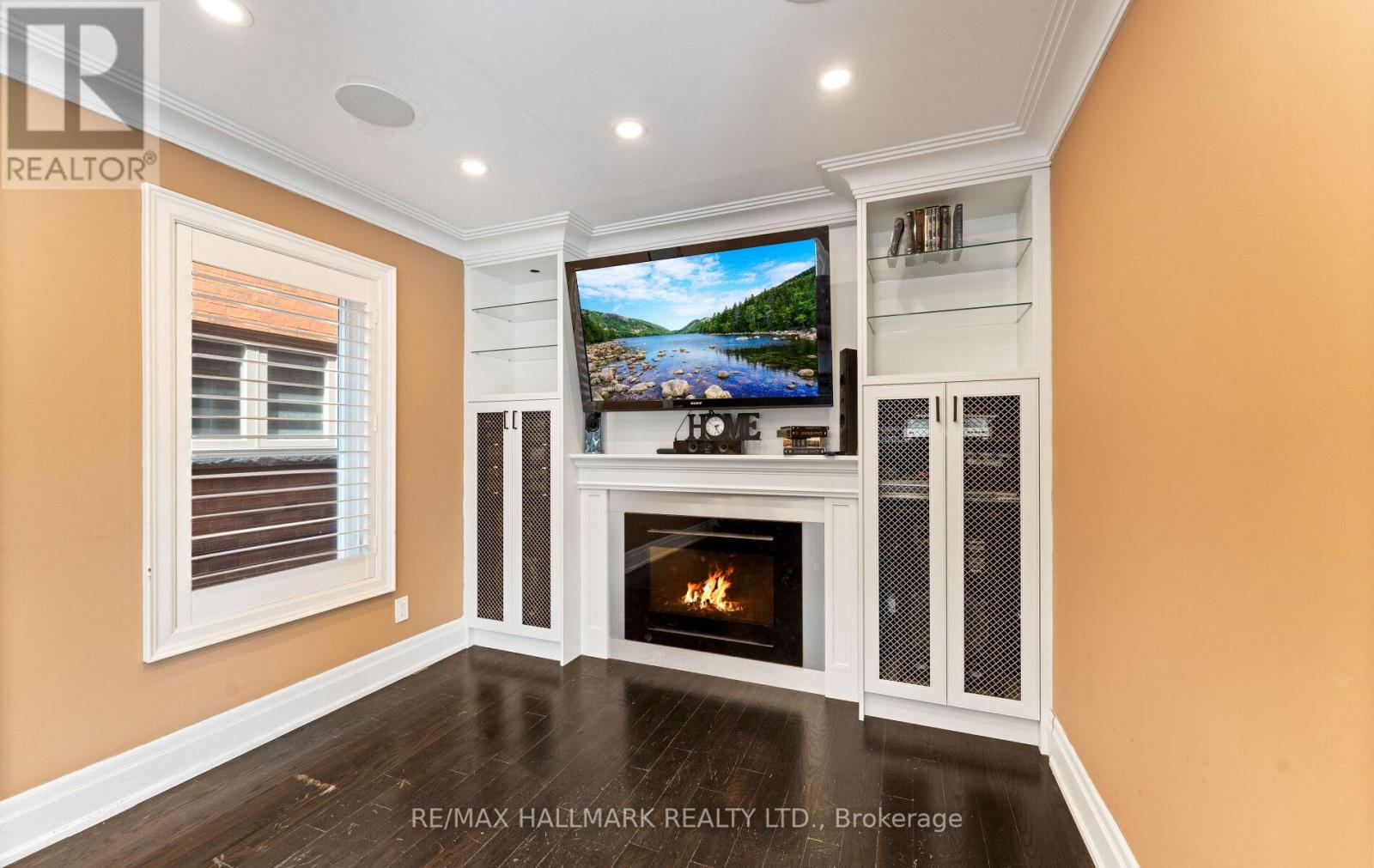 Photo 15 of 287 Andy Crescent, Vaughan ON