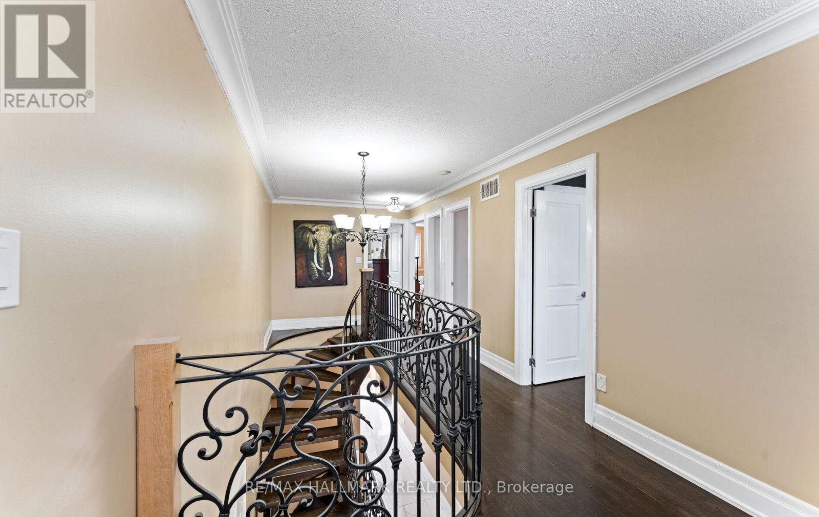 Photo 14 of 287 Andy Crescent, Vaughan ON