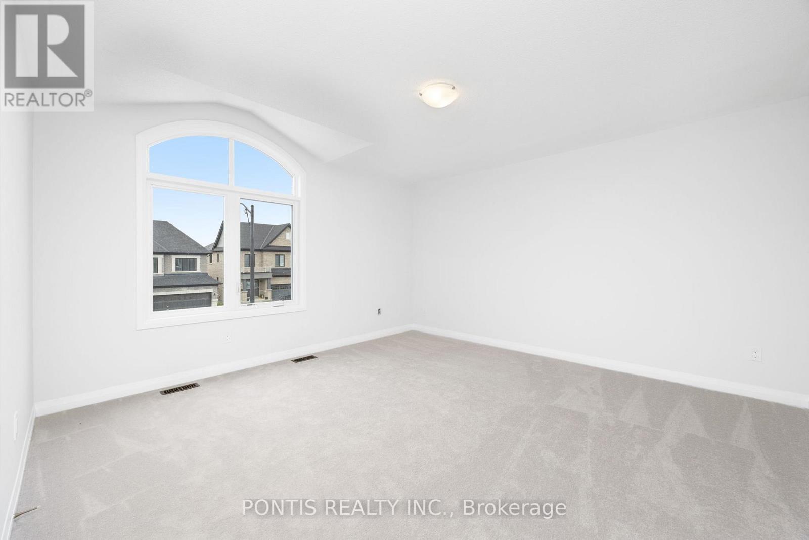 Photo 13 of 1406 Stovell Crescent, Innisfil ON