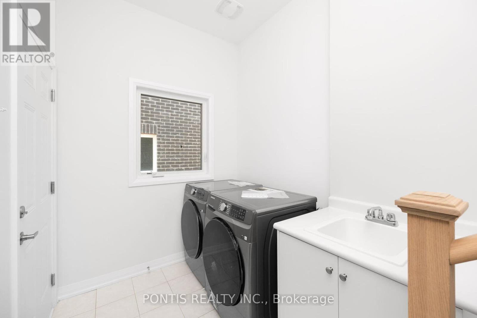 Photo 31 of 1406 Stovell Crescent, Innisfil ON