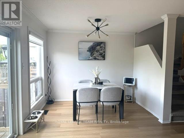Photo 17 of 19 Armadale Crescent, Ottawa ON