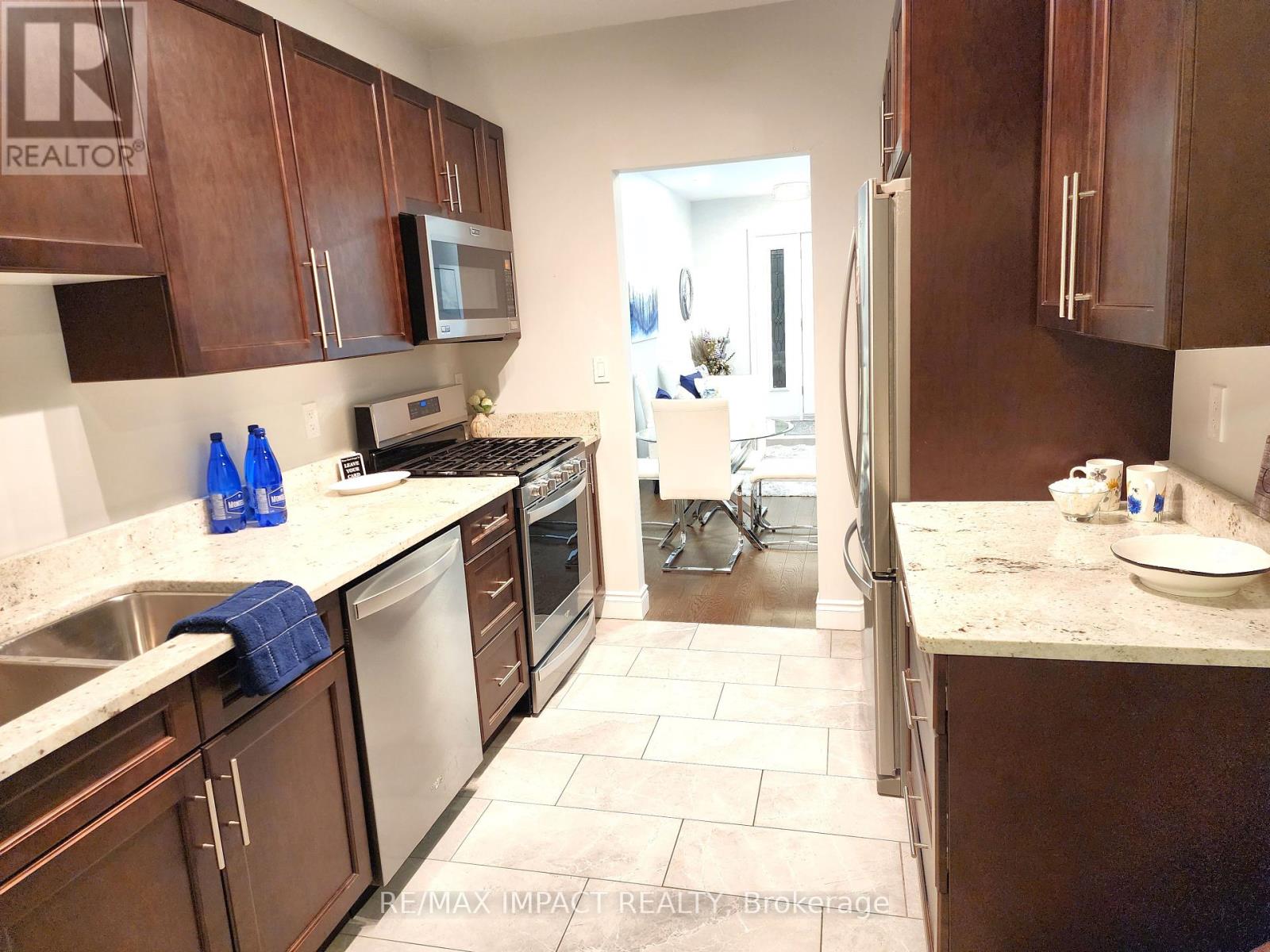 Photo 5 of 636 Christie Avenue, Oshawa ON