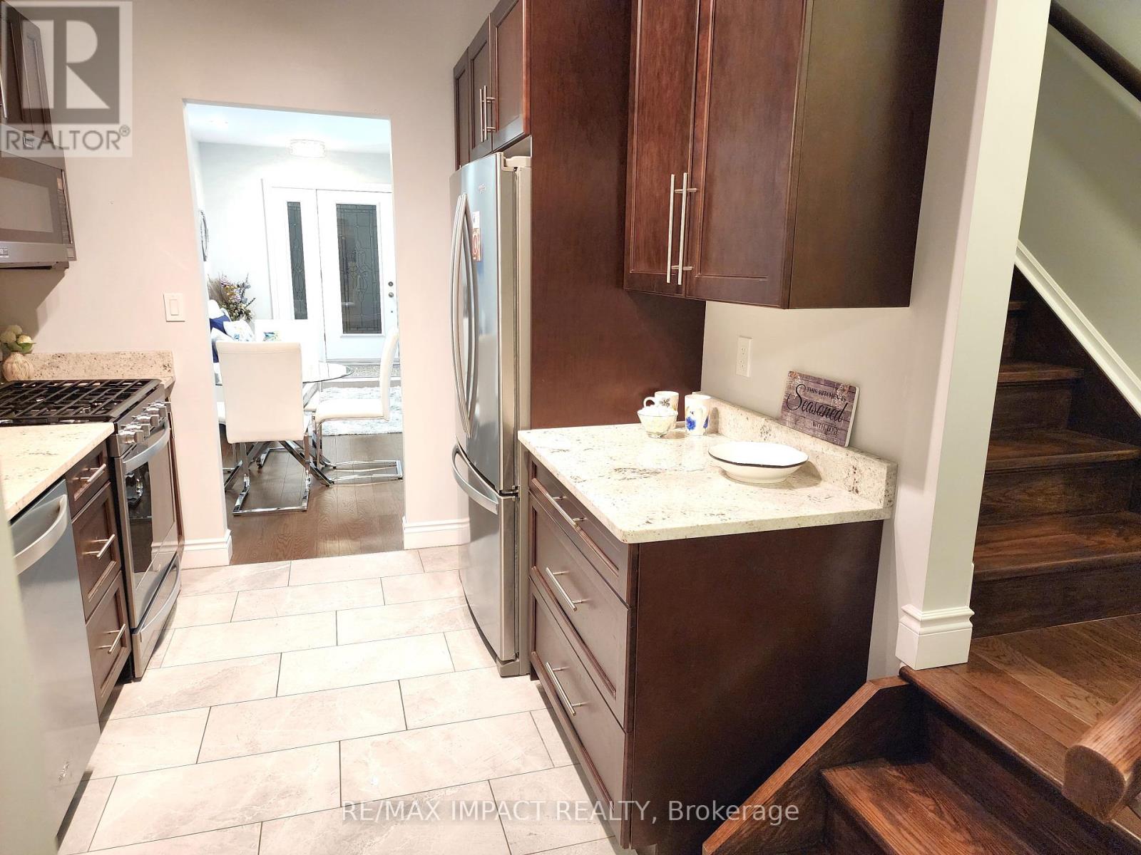 Photo 18 of 636 Christie Avenue, Oshawa ON