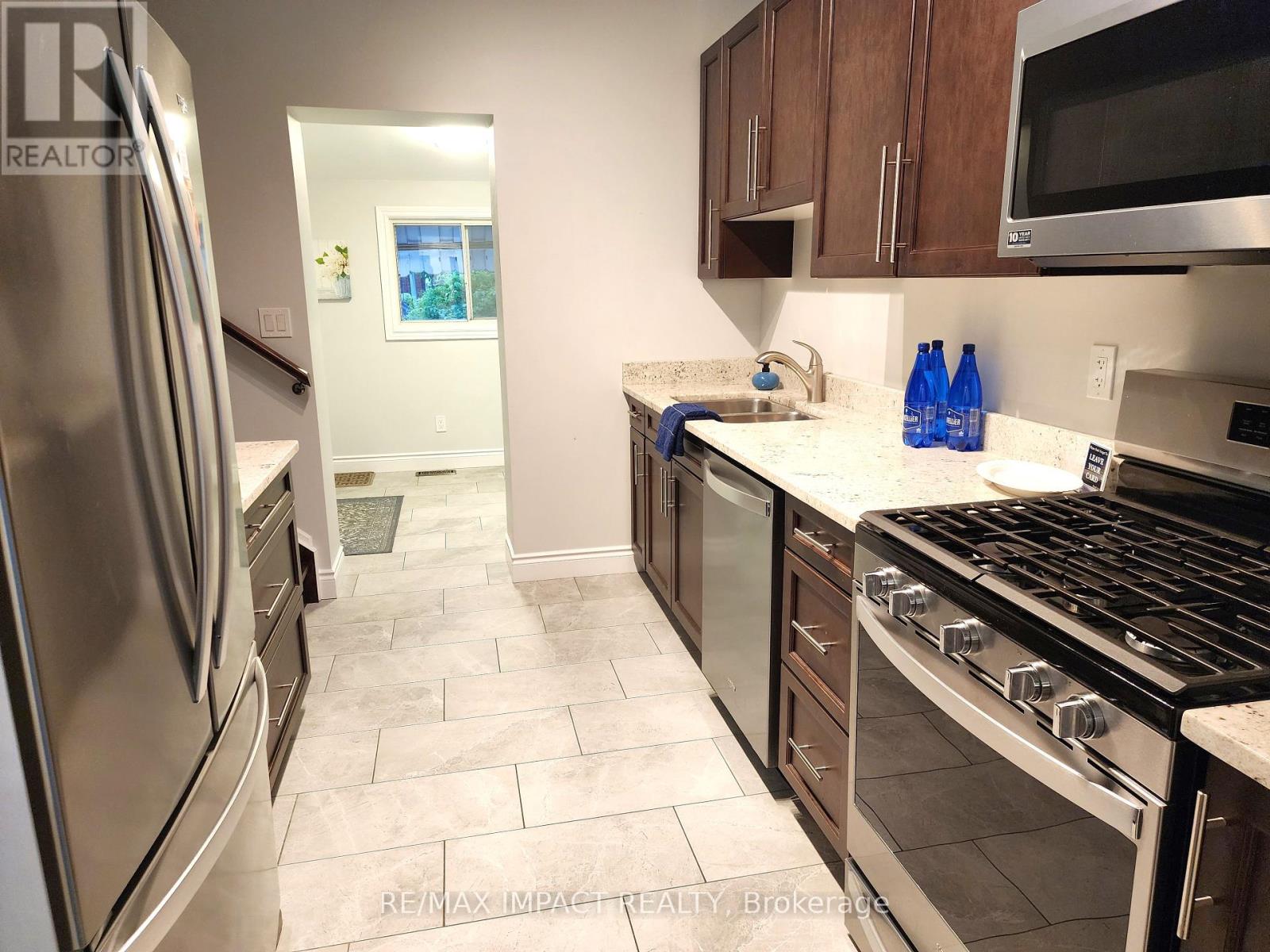 Photo 16 of 636 Christie Avenue, Oshawa ON