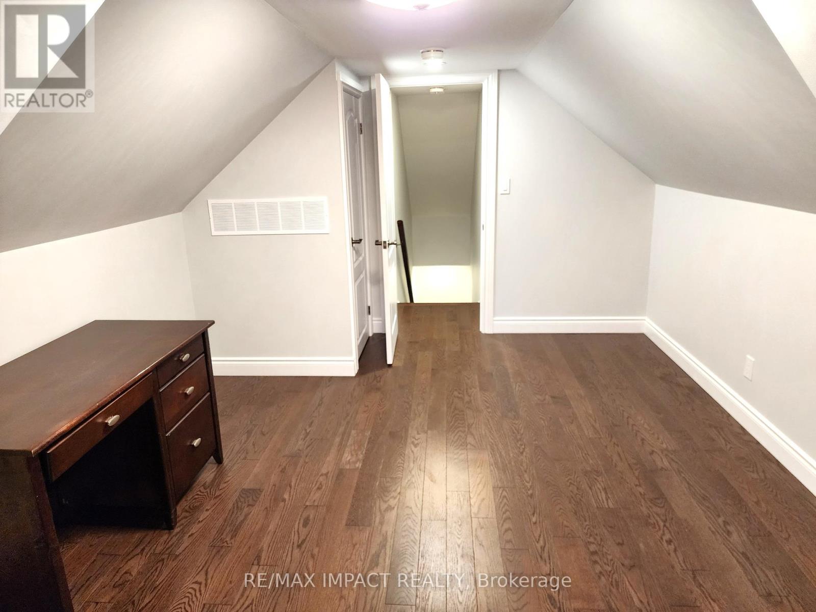 Photo 26 of 636 Christie Avenue, Oshawa ON