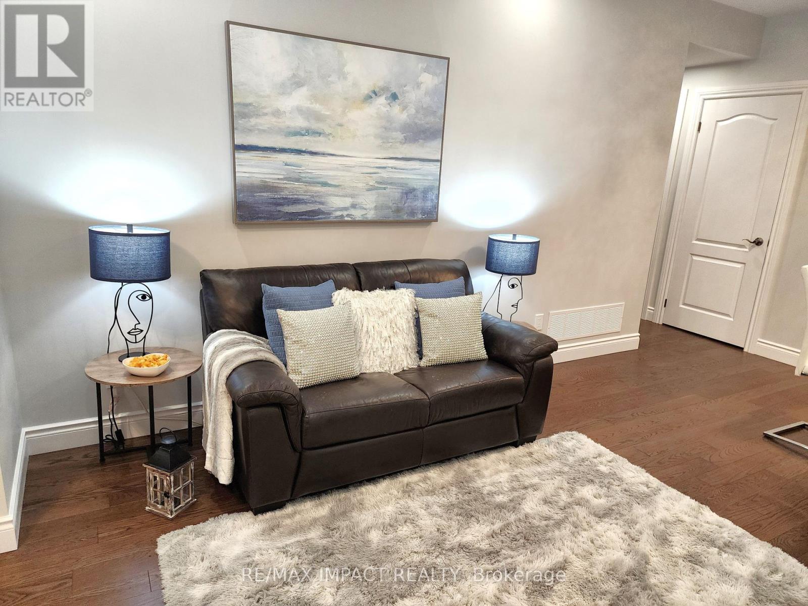 Photo 2 of 636 Christie Avenue, Oshawa ON