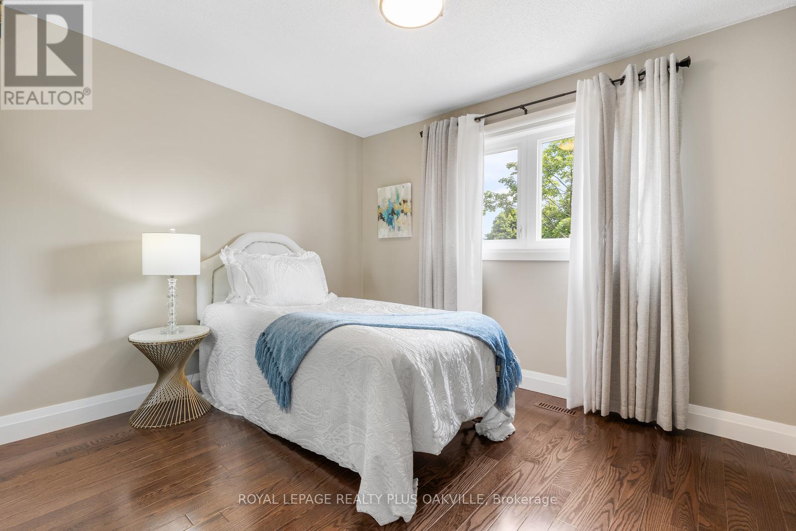 Photo 24 of 5950 Pagosa Court, Mississauga ON