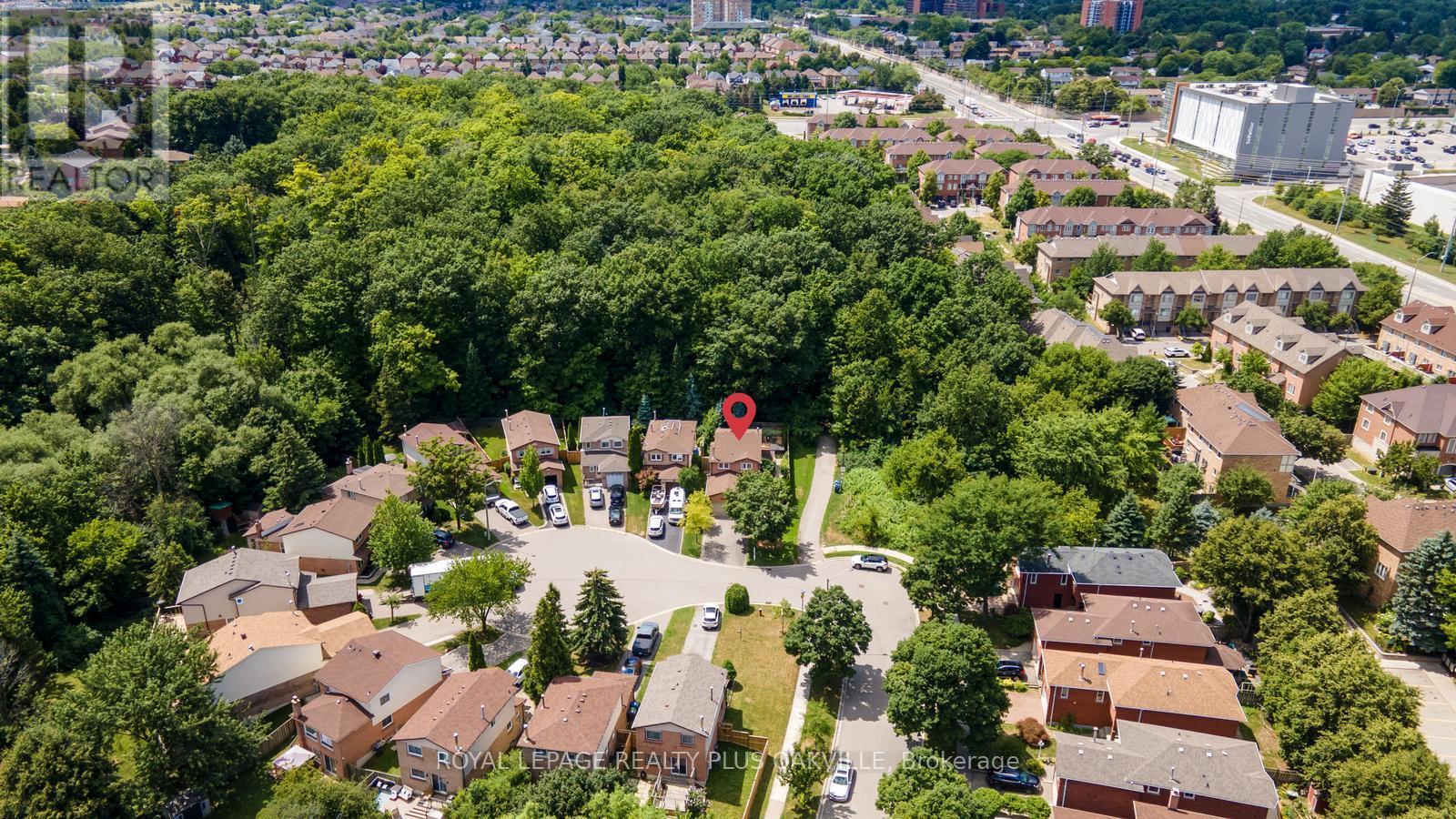 Photo 7 of 5950 Pagosa Court, Mississauga ON