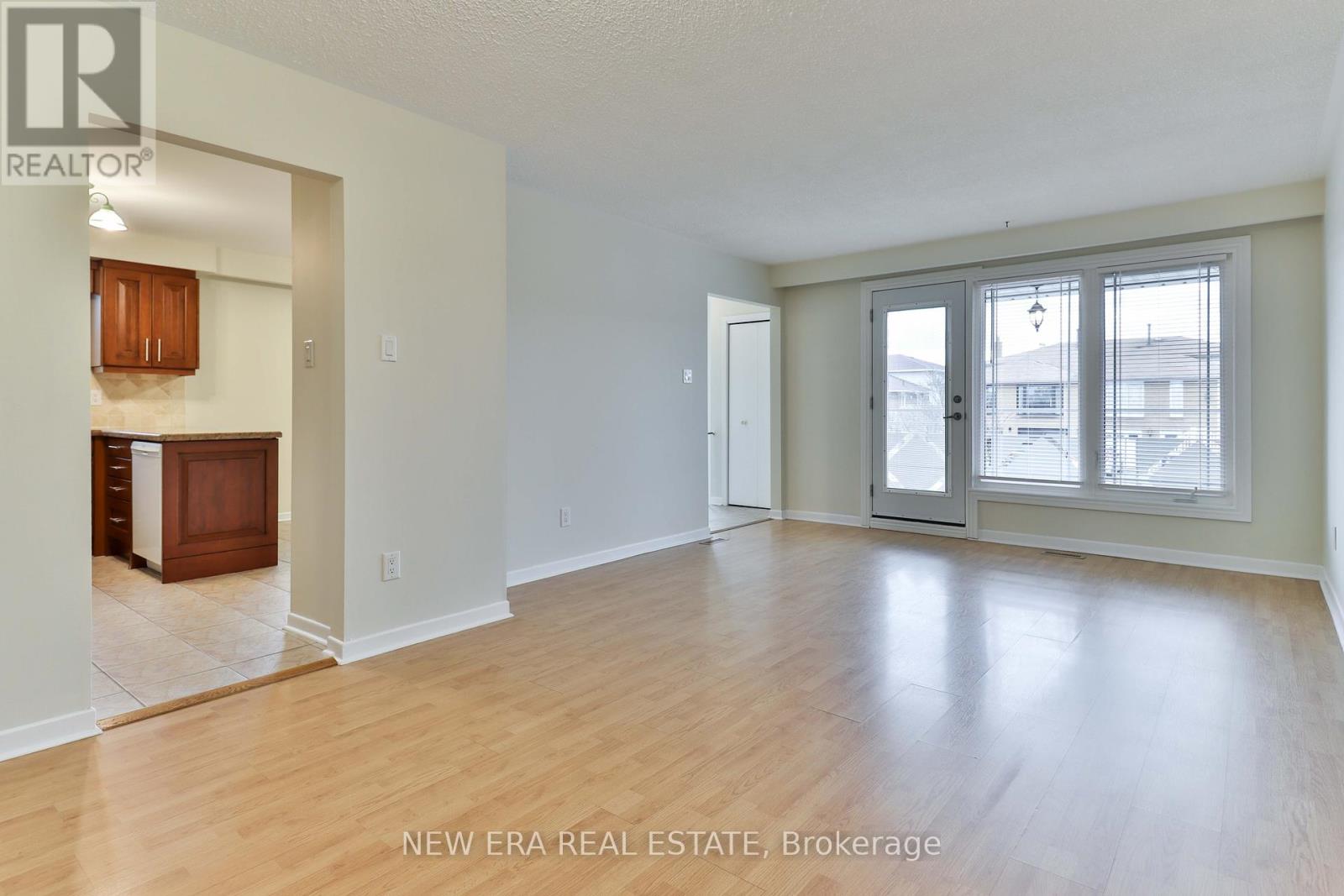 Photo 44 of 2559 Kingsberry Crescent, Mississauga ON