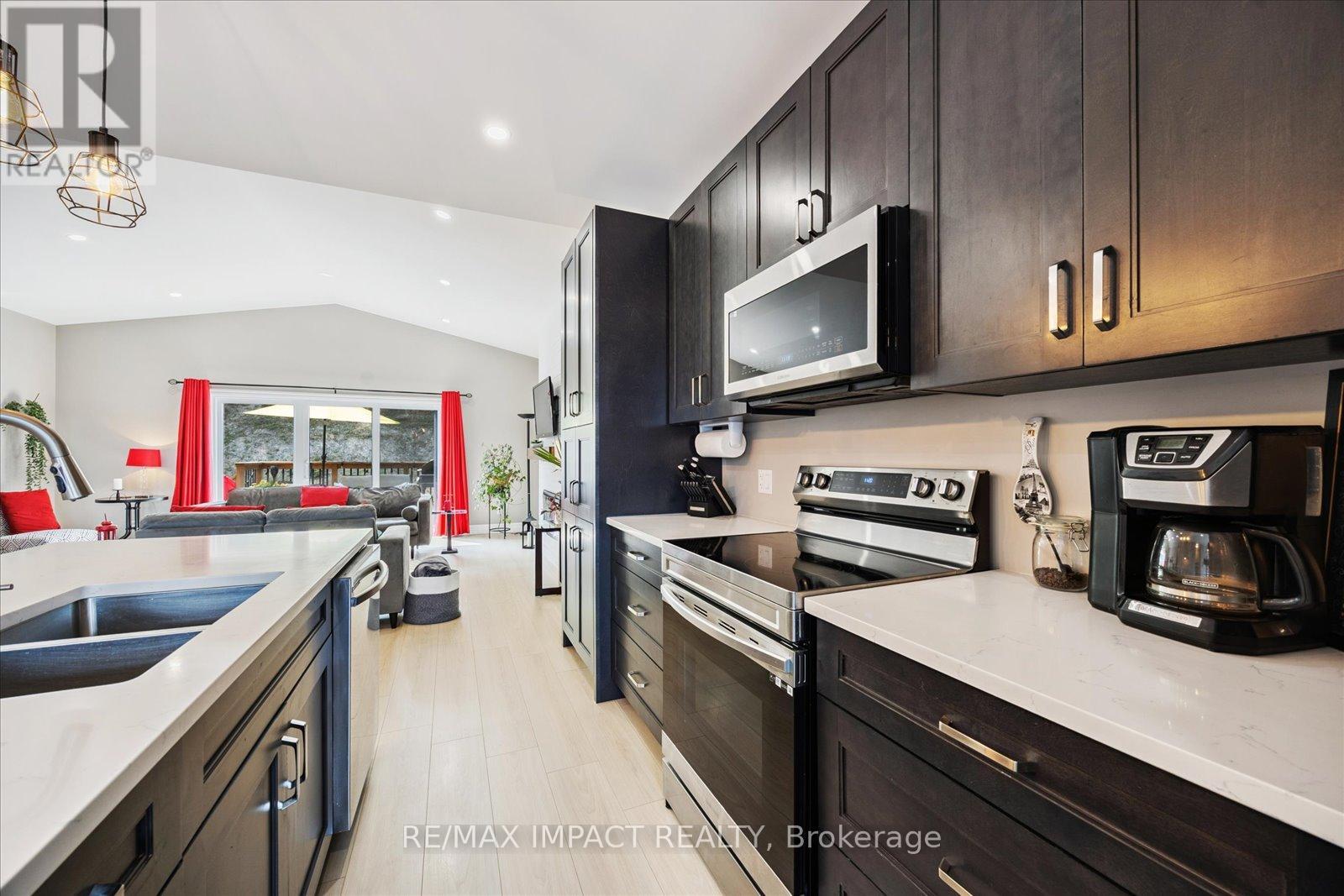 Photo 13 of 53 Meagan Lane, Quinte West ON