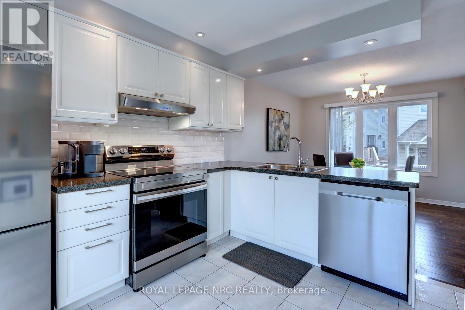 Photo 18 of 32 7101 Branigan Gate, Mississauga ON