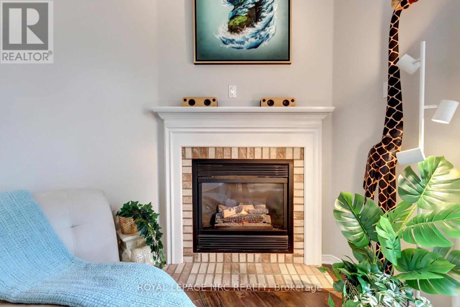 Photo 11 of 32 7101 Branigan Gate, Mississauga ON