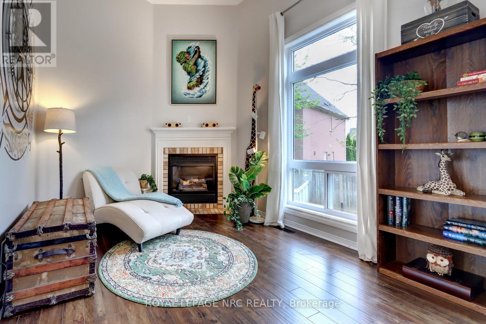 Photo 8 of 32 7101 Branigan Gate, Mississauga ON