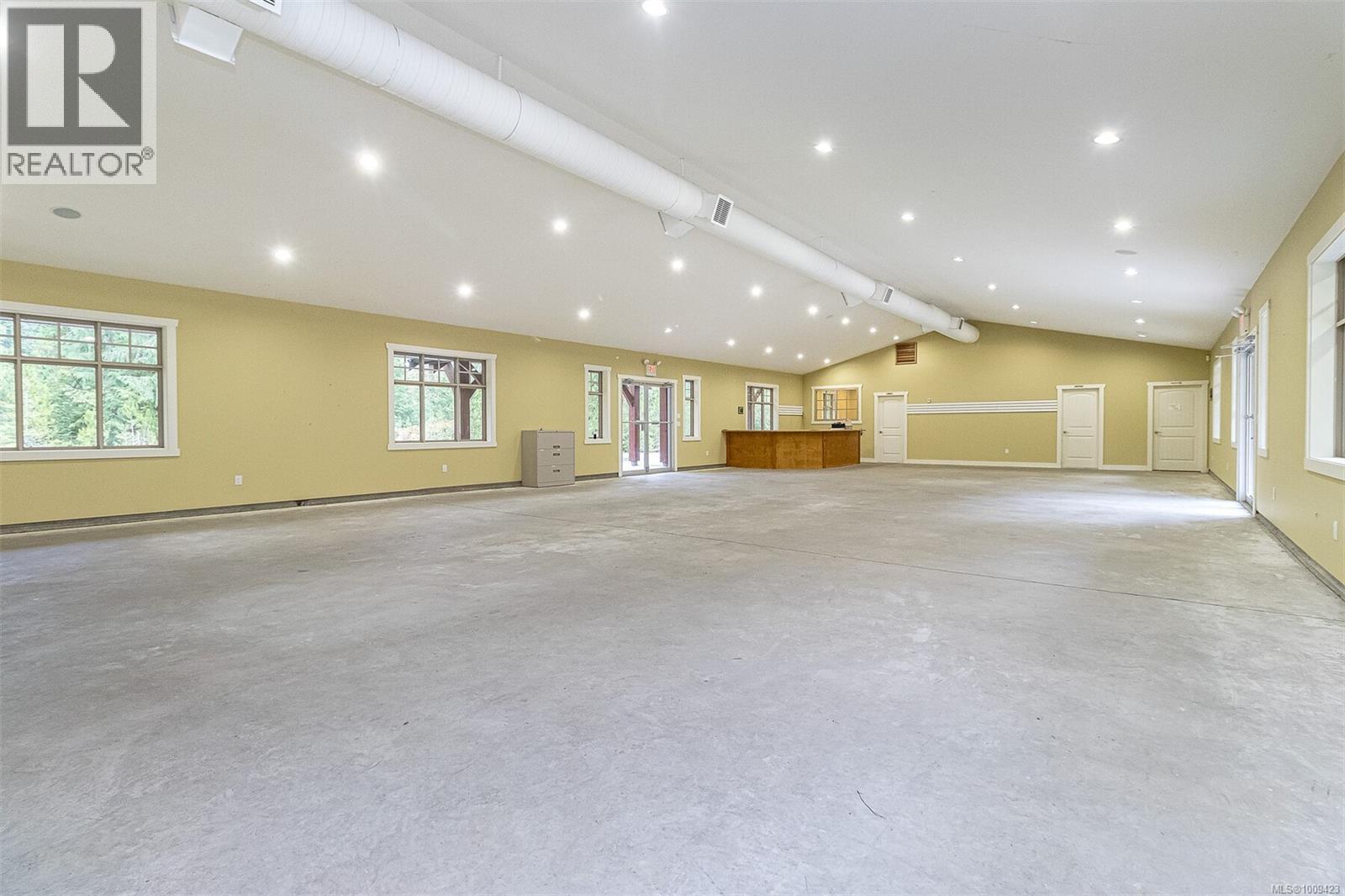 Photo 12 of 230 Rupert Rd E, Qualicum Beach BC