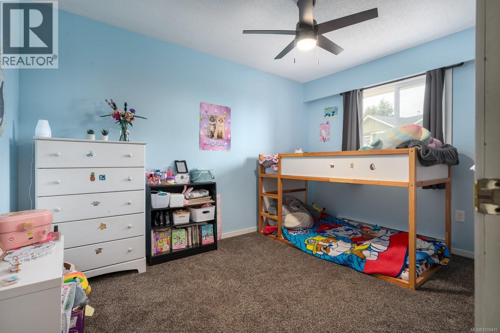 Photo 3 of 10872 Grandview Rd, Saltair BC