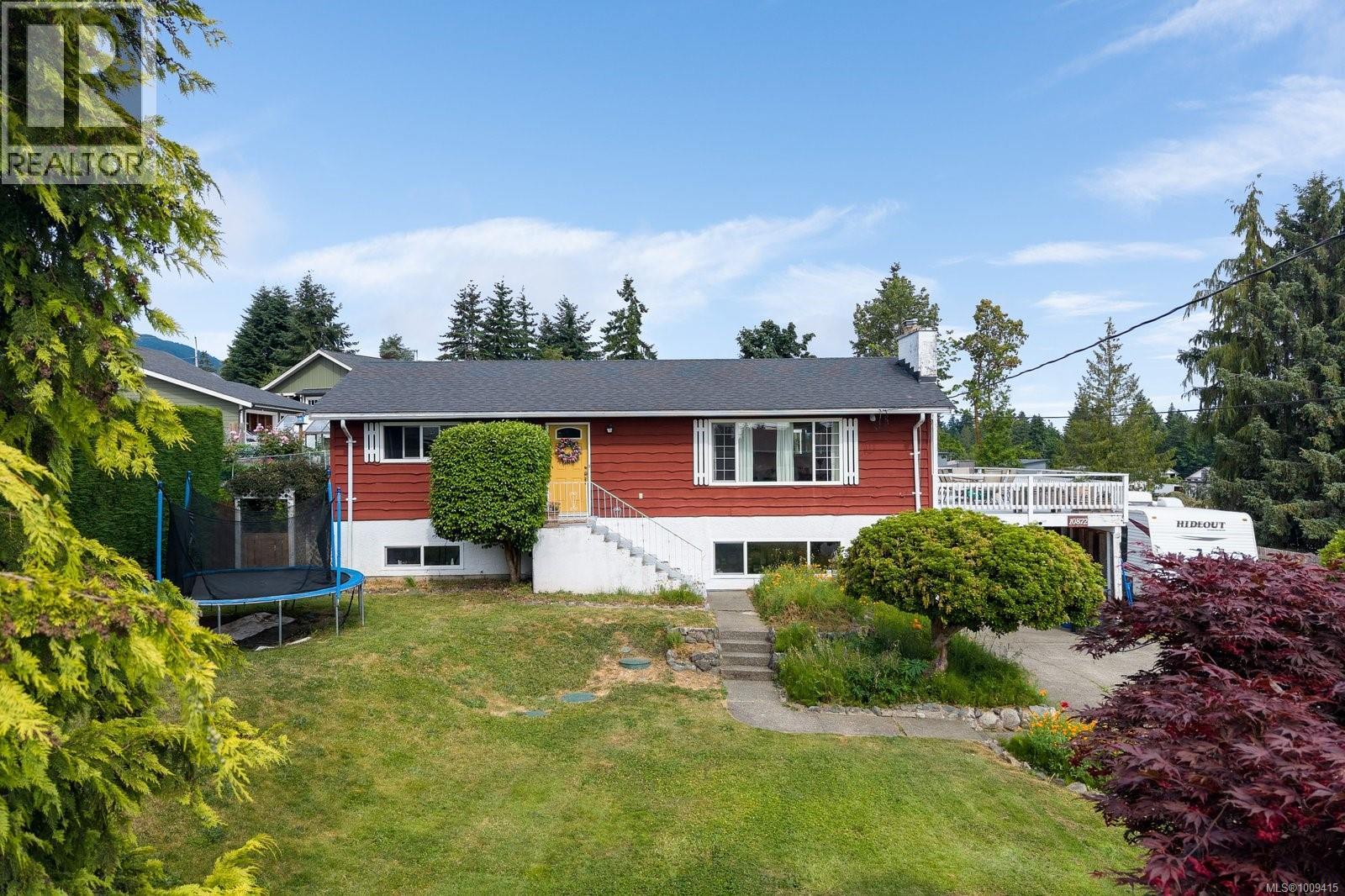 Photo 24 of 10872 Grandview Rd, Saltair BC