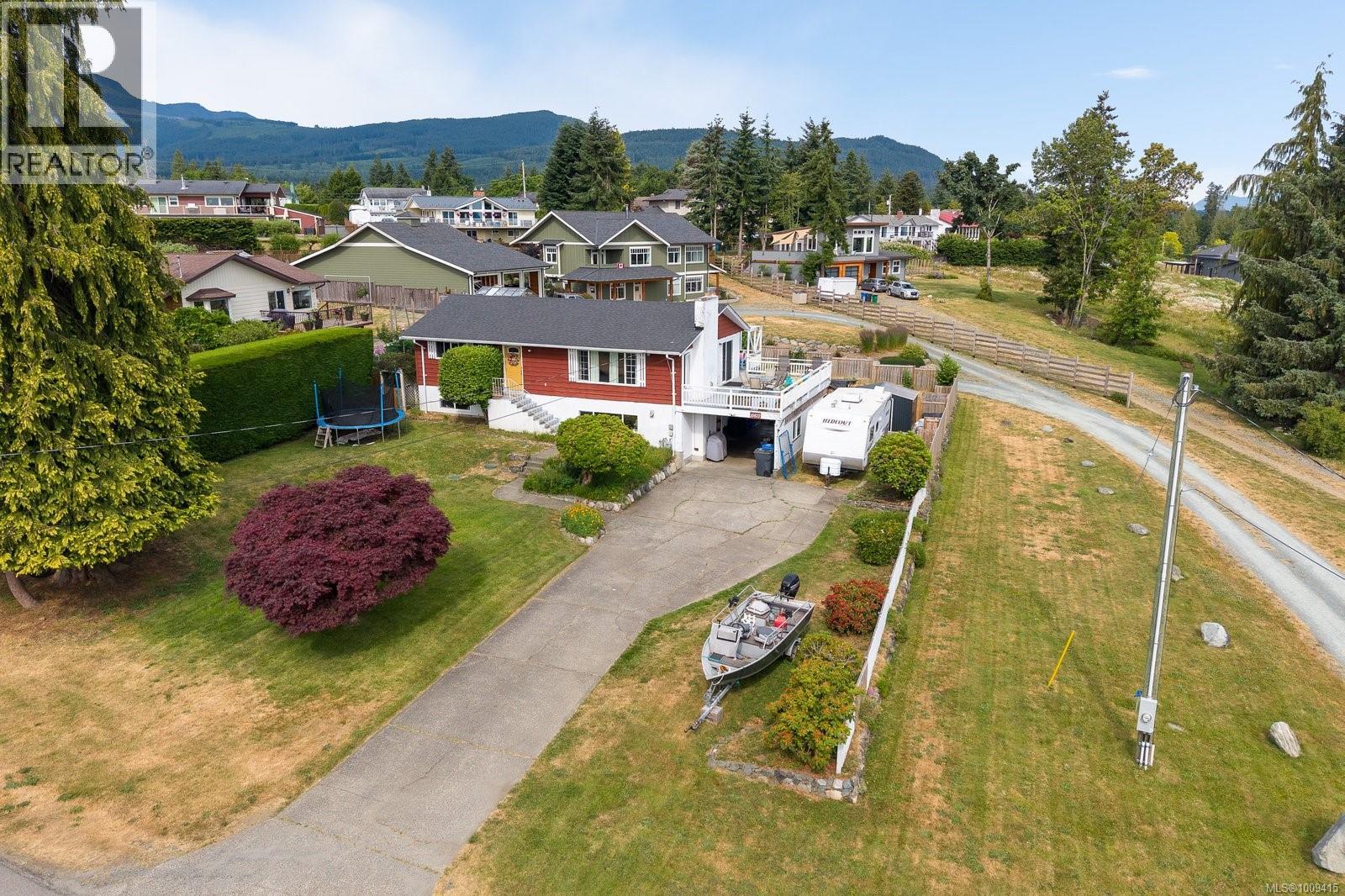Photo 27 of 10872 Grandview Rd, Saltair BC