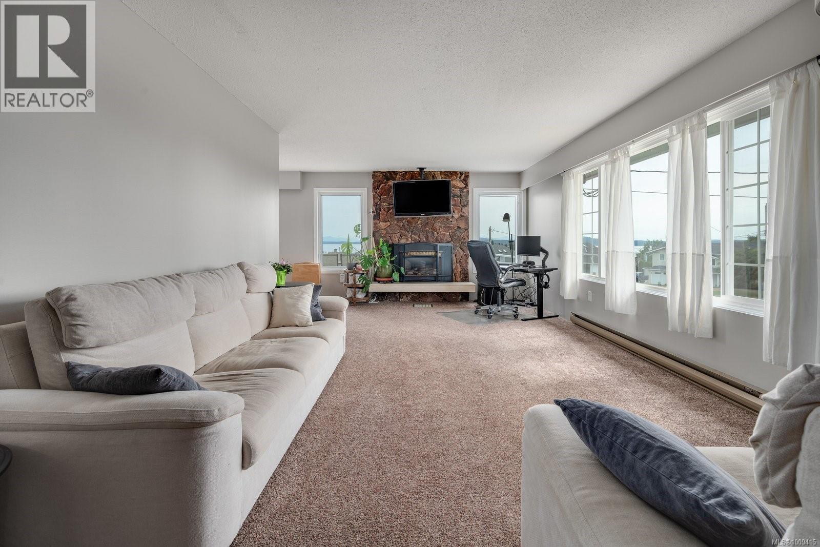 Photo 28 of 10872 Grandview Rd, Saltair BC
