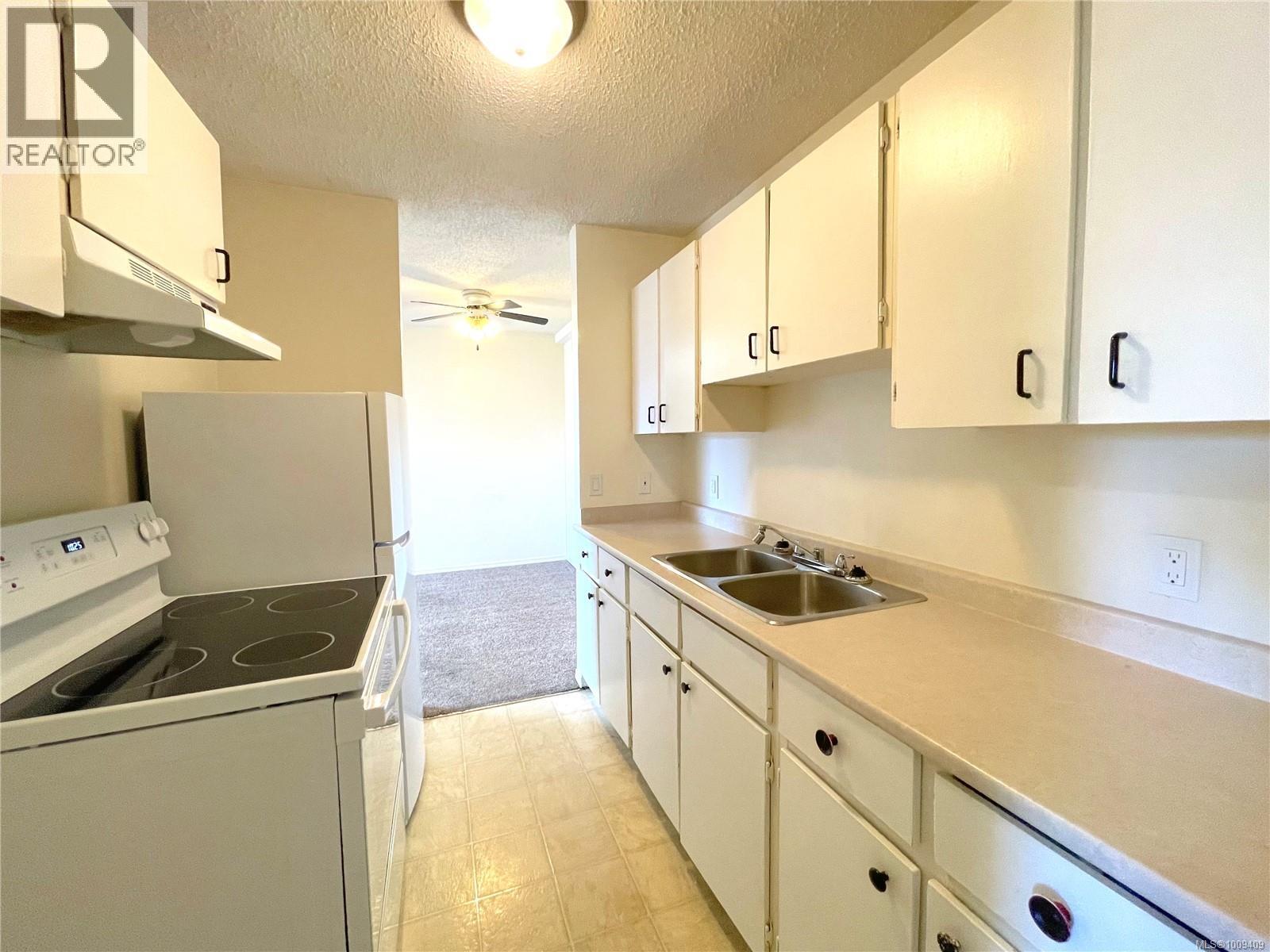 Photo 1 of 17 3271 Cowichan Lake Rd, Duncan BC