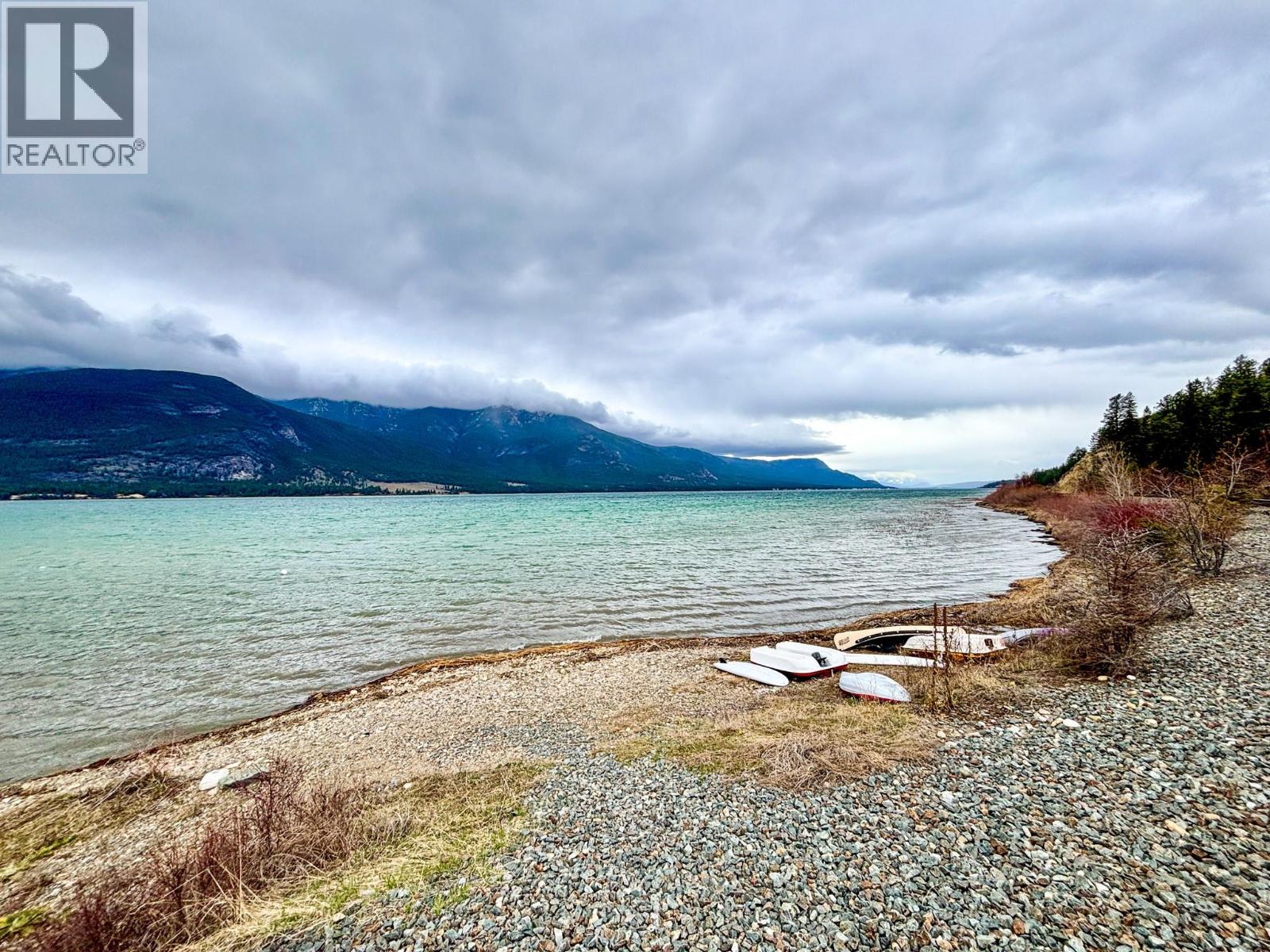 5938 COLUMBIA LAKE Road, Fairmont Hot Springs
