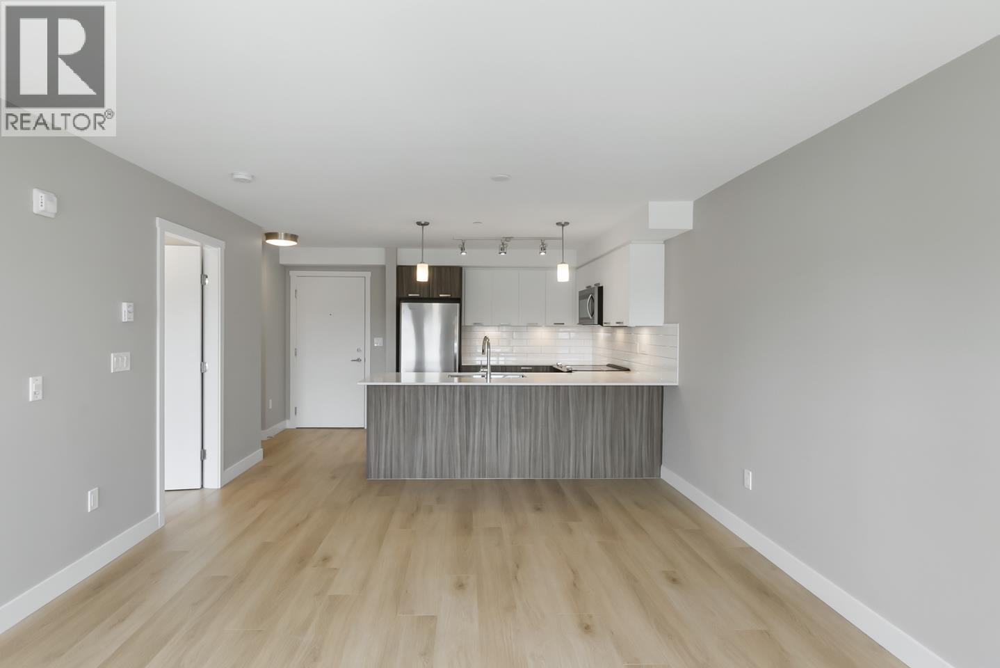 Photo 40 of 209 22562 121 Avenue, Maple Ridge BC