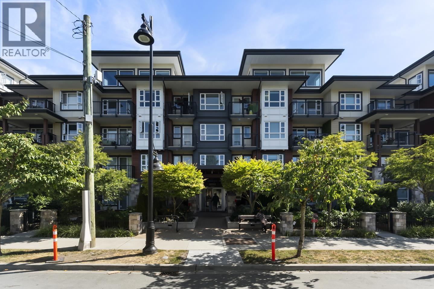 Photo 16 of 209 22562 121 Avenue, Maple Ridge BC