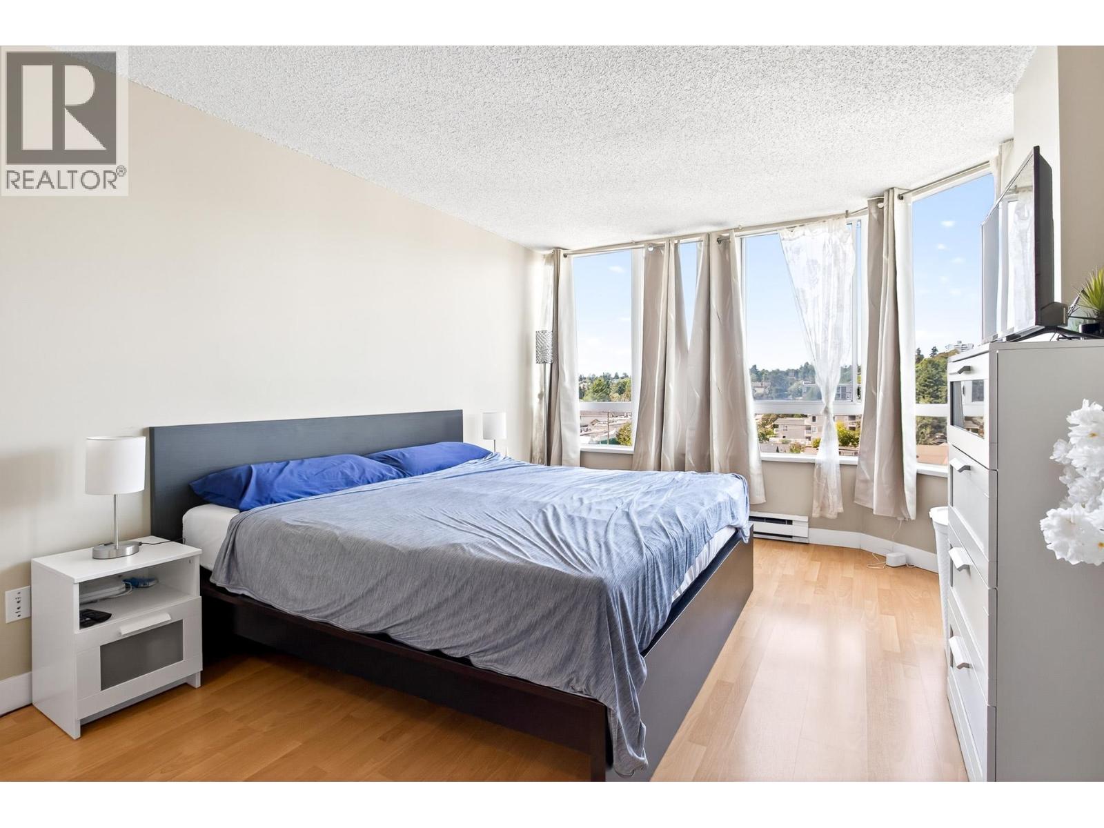 Photo 11 of 1106 121 Tenth Street, New Westminster BC