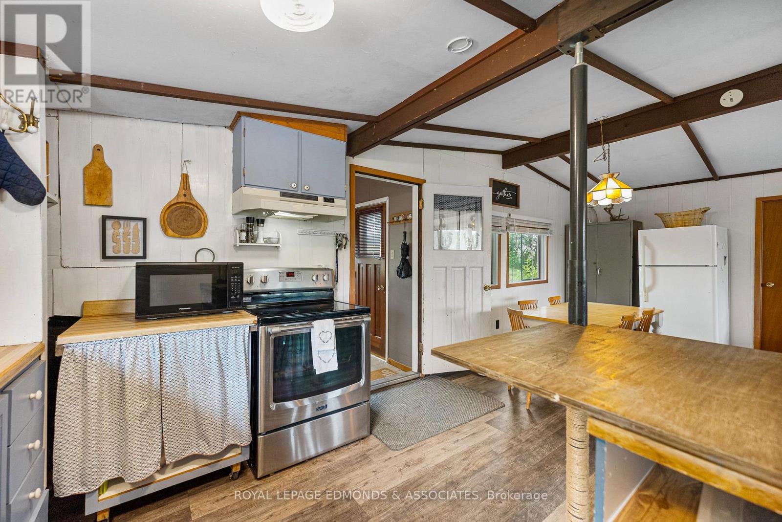 Photo 32 of 182 Greenway Drive, Whitewater Region ON