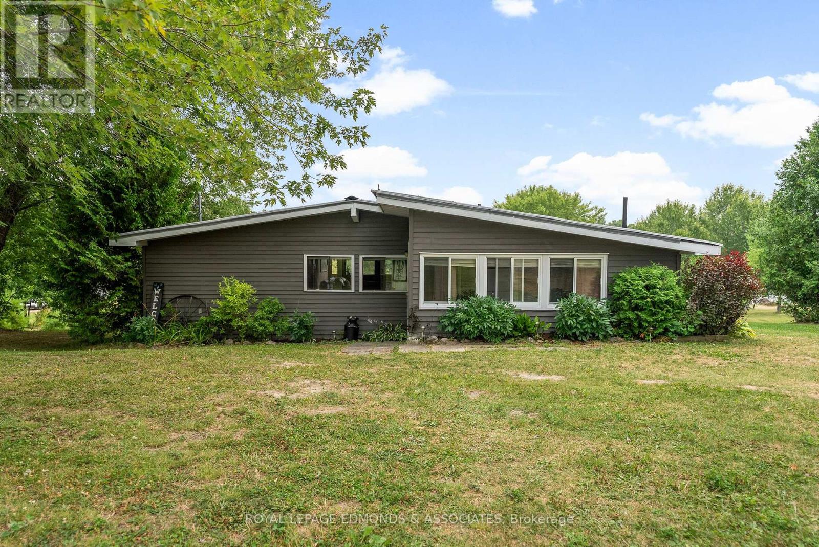 Photo 6 of 182 Greenway Drive, Whitewater Region ON