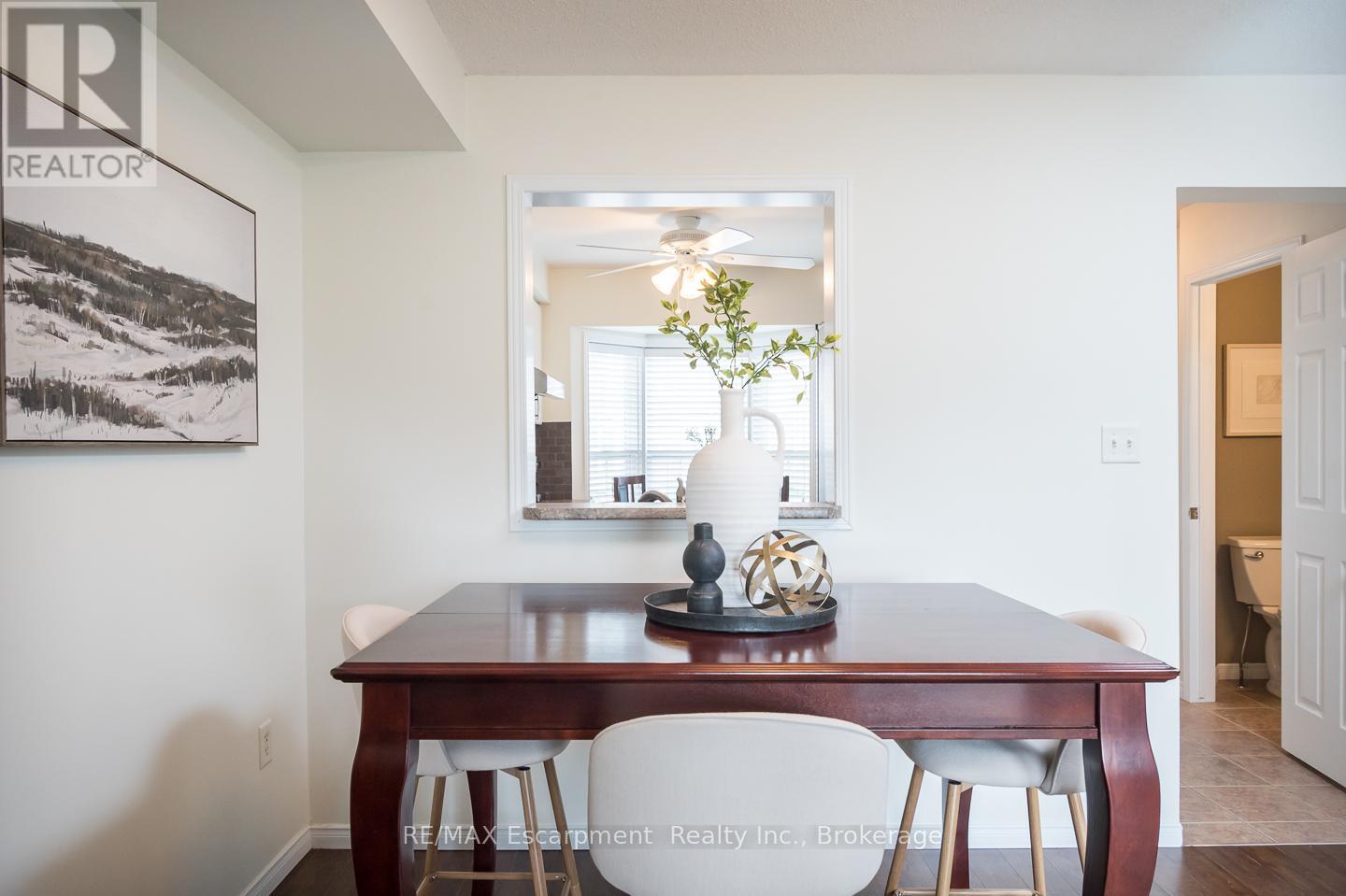 Photo 3 of 47 4200 Kilmer Drive, Burlington ON