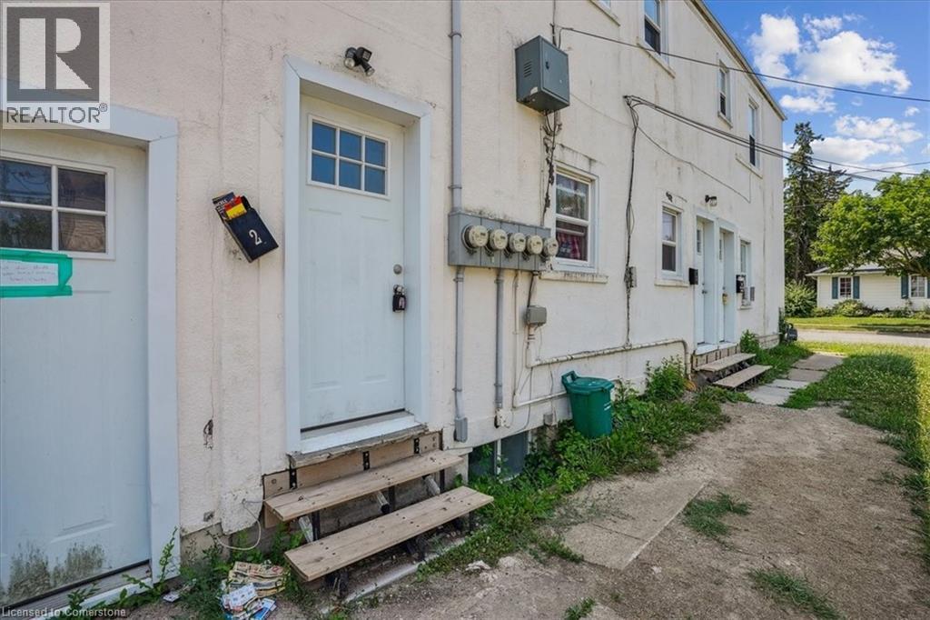 Photo 7 of 63 Pelham Road, St Catharines ON