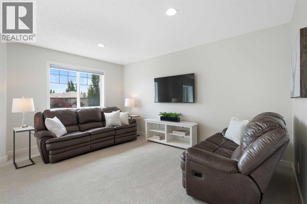 Single Family House for Sale in  Royal Court NW Royal Oak Calgary 