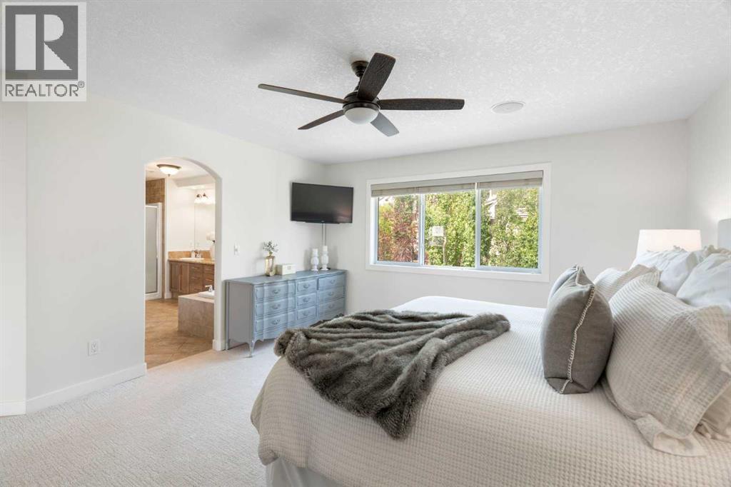 Single Family House for Sale in  Royal Court NW Royal Oak Calgary 