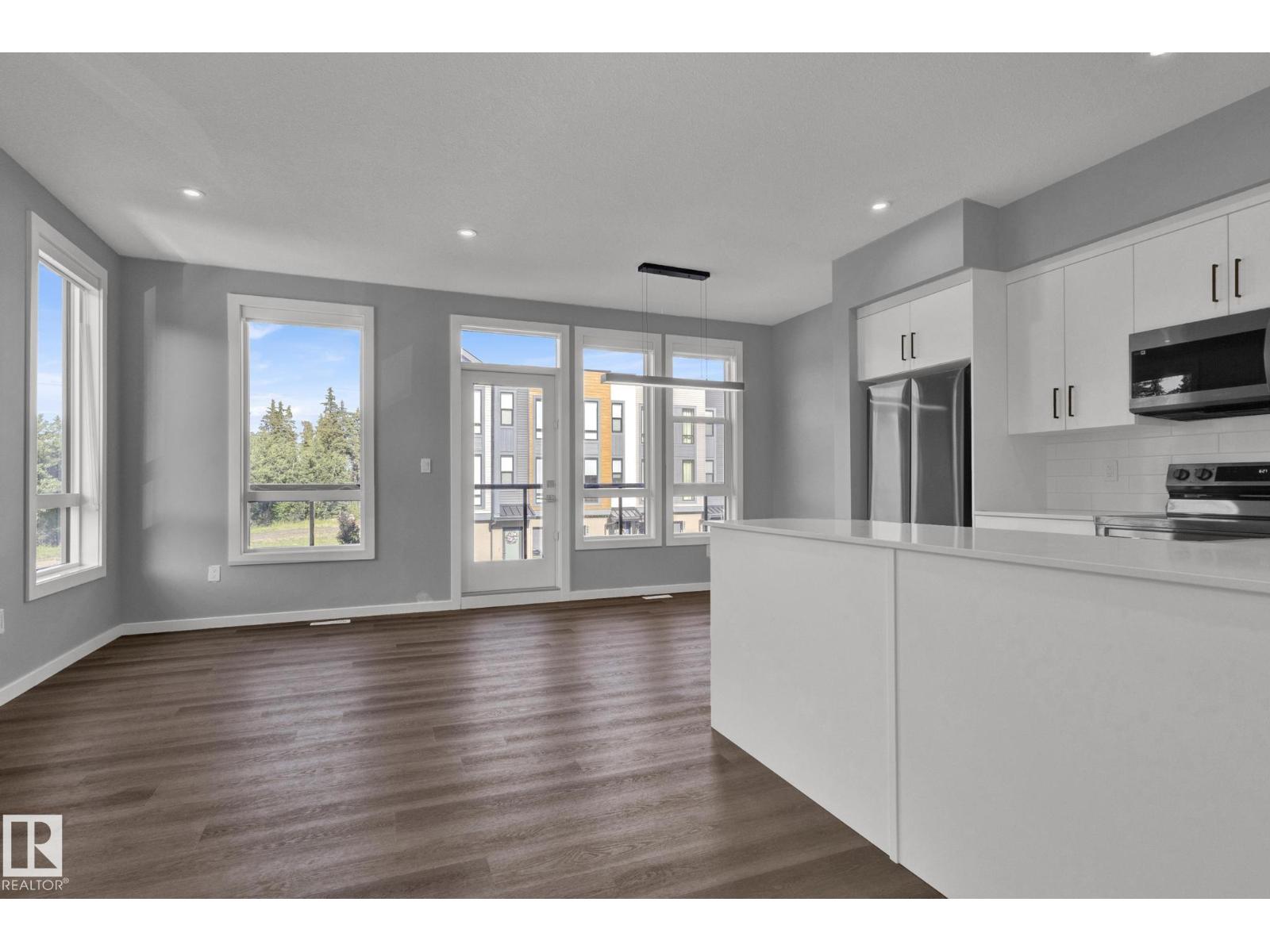 Photo 24 of 66 1304 Rutherford Rd Sw, Edmonton AB