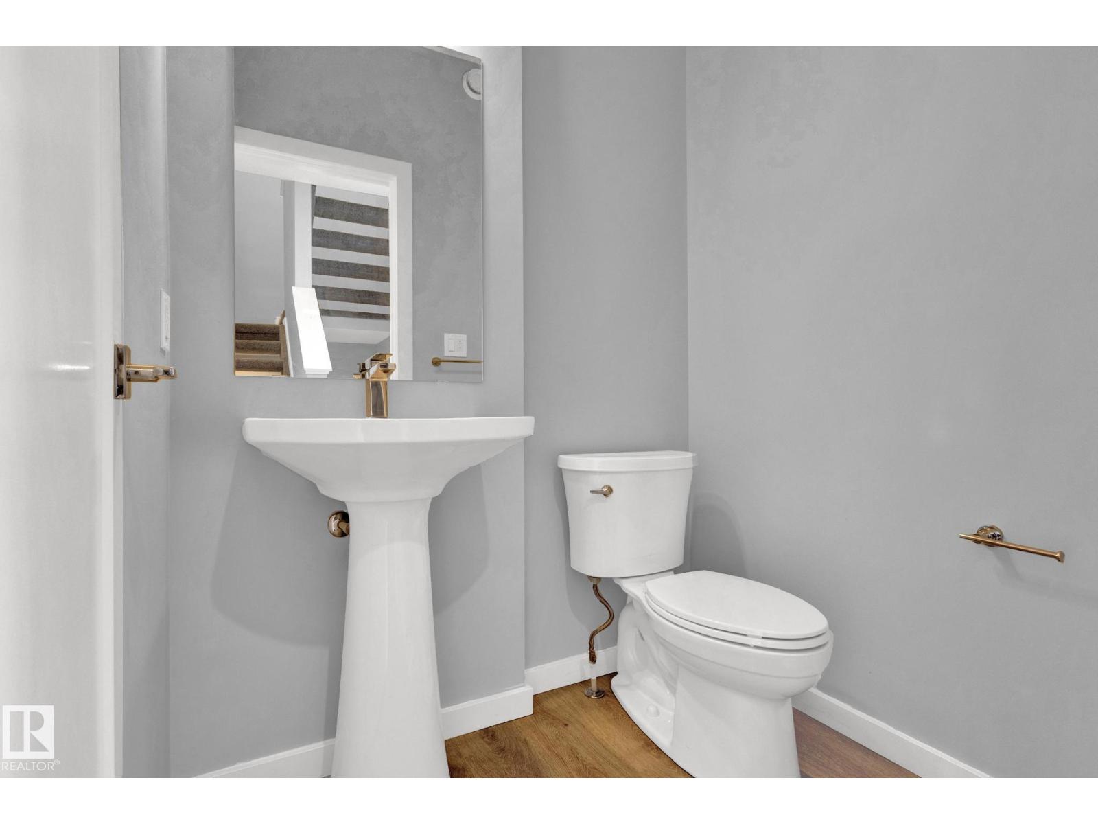 Photo 25 of 66 1304 Rutherford Rd Sw, Edmonton AB