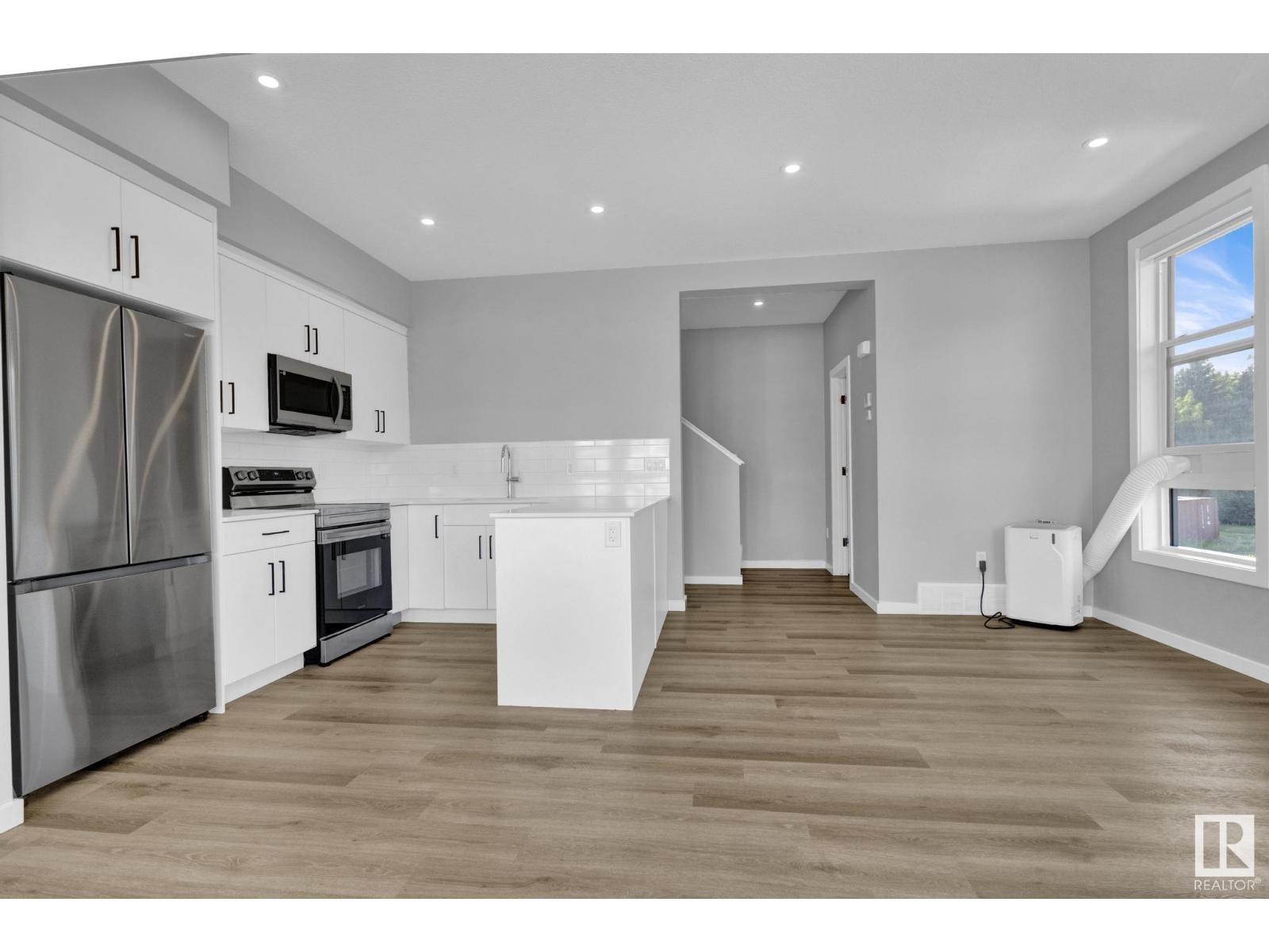 Photo 17 of 66 1304 Rutherford Rd Sw, Edmonton AB