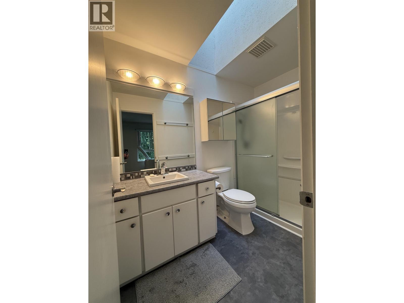 Photo 5 of 10 1355 Citadel Drive, Port Coquitlam BC