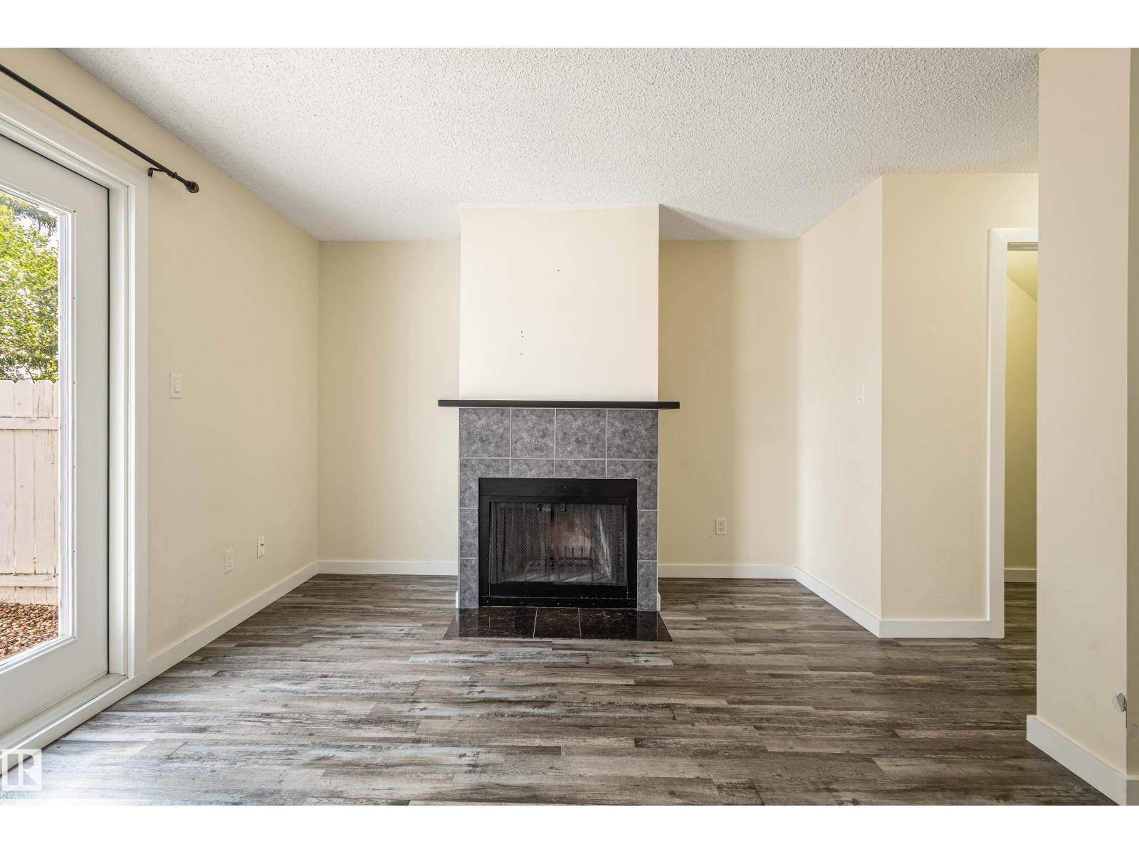 Photo 22 of 105 14707 53 Av Nw, Edmonton AB