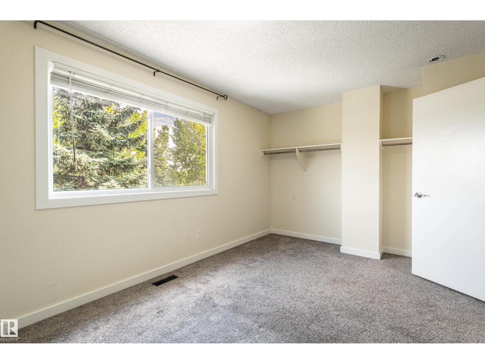 Photo 35 of 105 14707 53 Av Nw, Edmonton AB