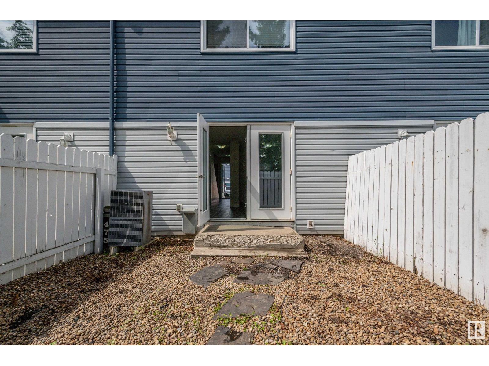 Photo 32 of 105 14707 53 Av Nw, Edmonton AB
