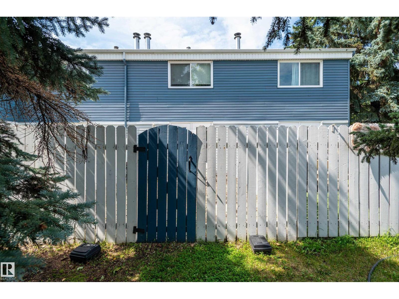 Photo 20 of 105 14707 53 Av Nw, Edmonton AB
