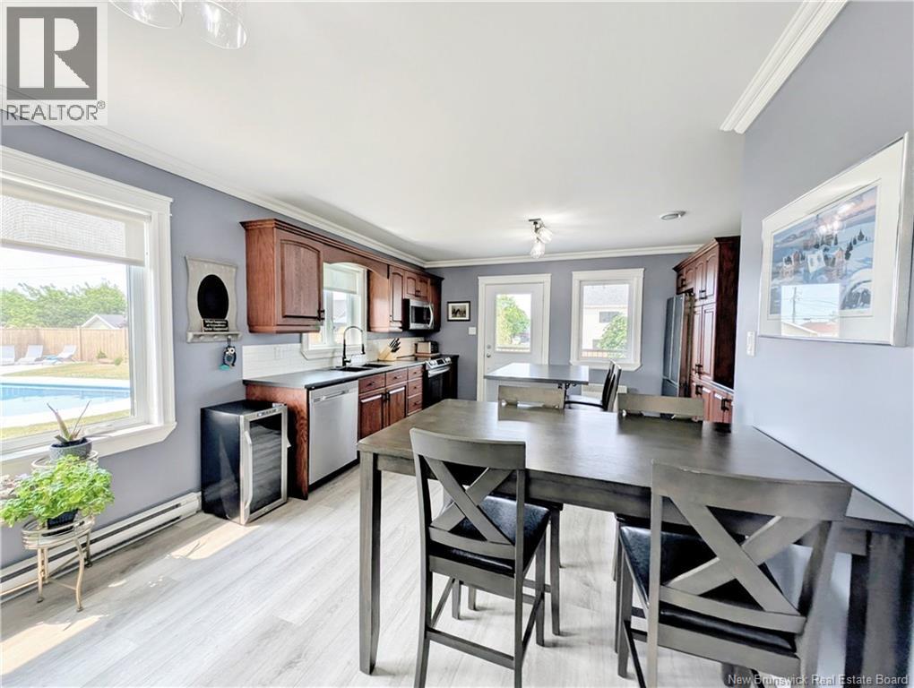 Photo 6 of 259 Rue Savard, Caraquet NB