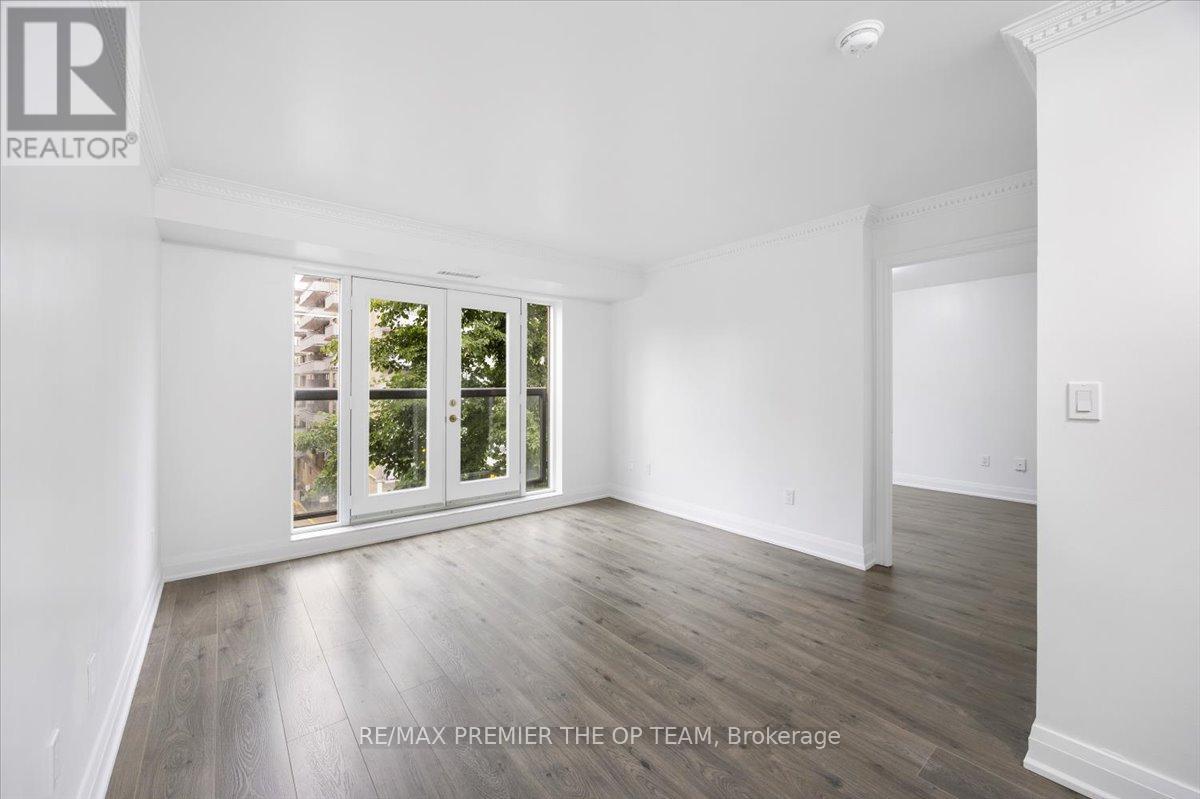 Photo 29 of 401 800 Spadina Road, Toronto ON