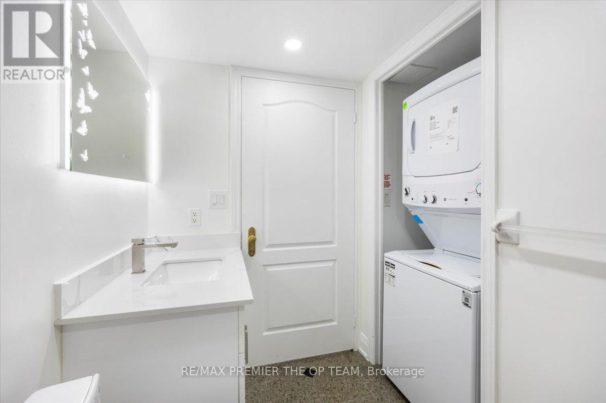 Photo 21 of 401 800 Spadina Road, Toronto ON