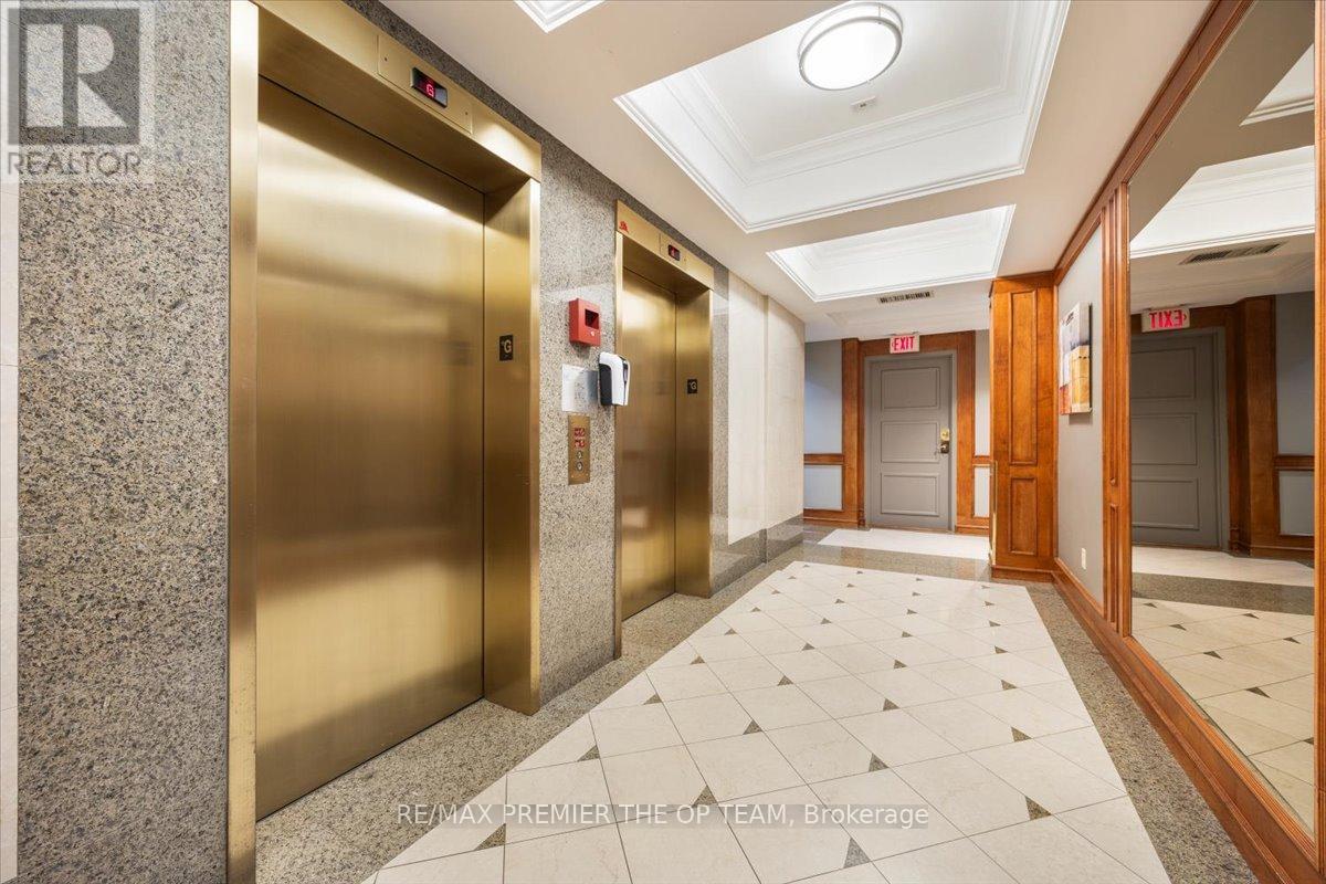 Photo 12 of 401 800 Spadina Road, Toronto ON