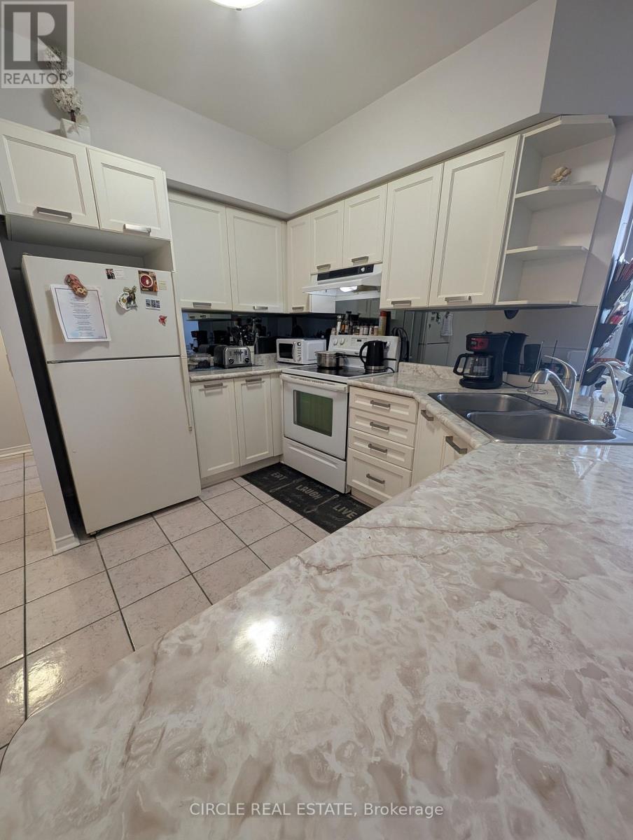 Photo 20 of 112 7398 Yonge Street, Vaughan ON