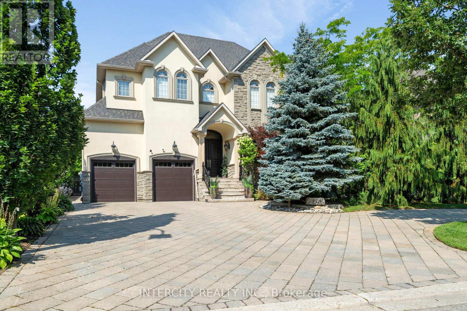 Photo 1 of 118 Park Ridge Drive, Vaughan ON